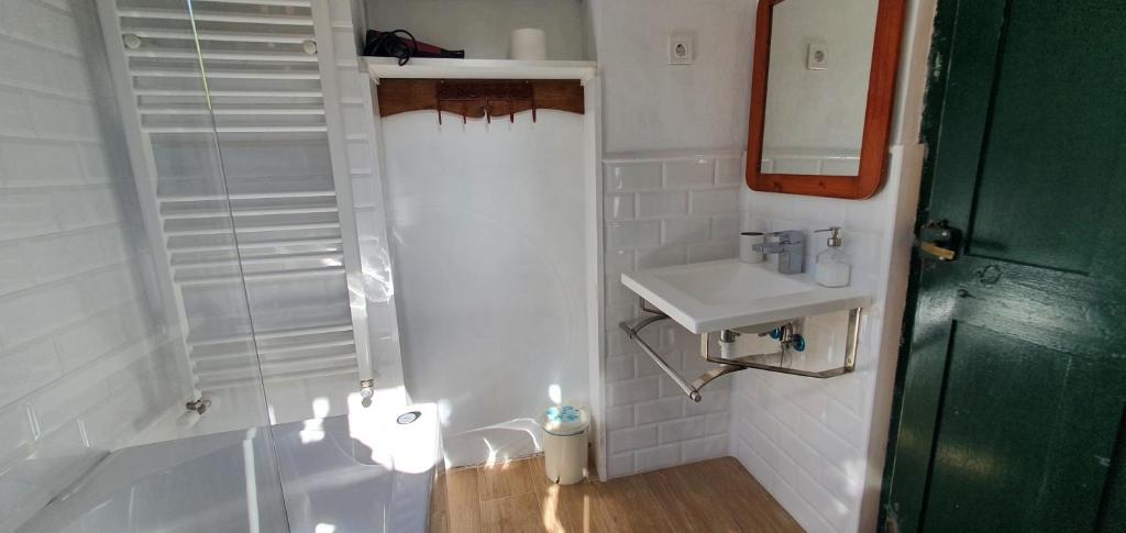 Koupelna v ubytování La Casona de La Vega junto a Cangas de Onís