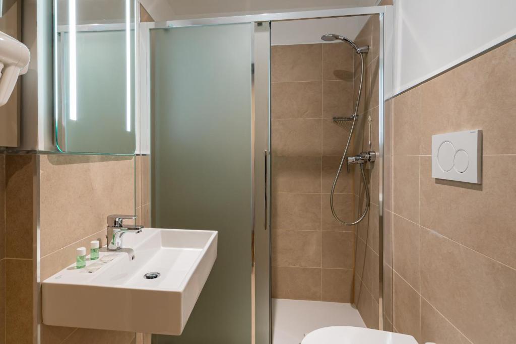 Koupelna v ubytování B&B Hotel Roma Pietralata Tiburtina