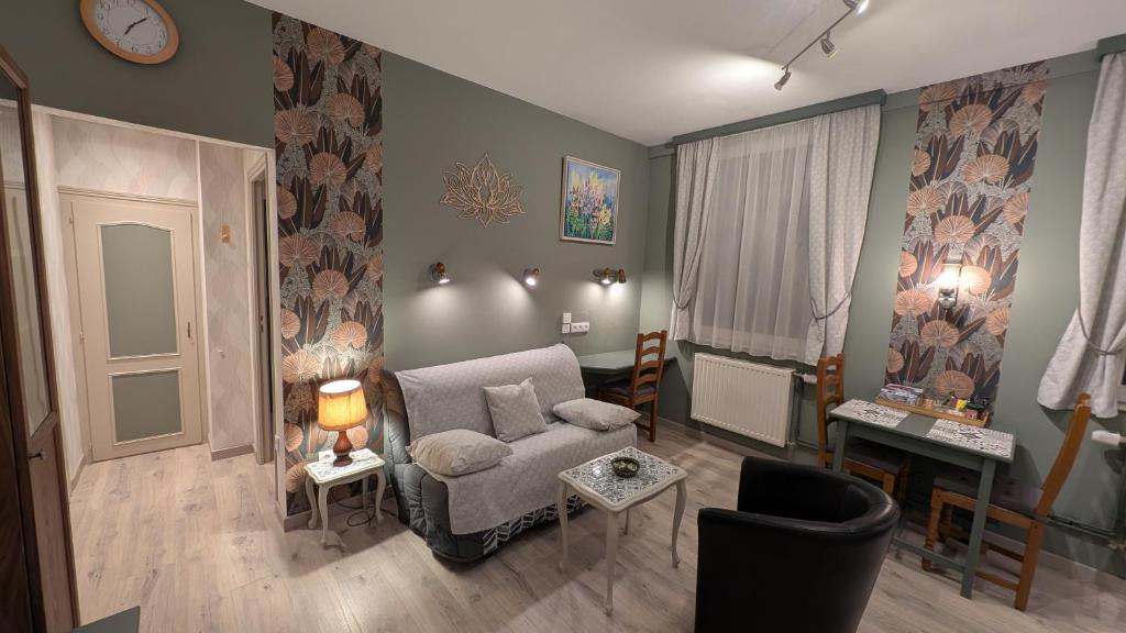 Au Cygne - One-Bedroom Apartment