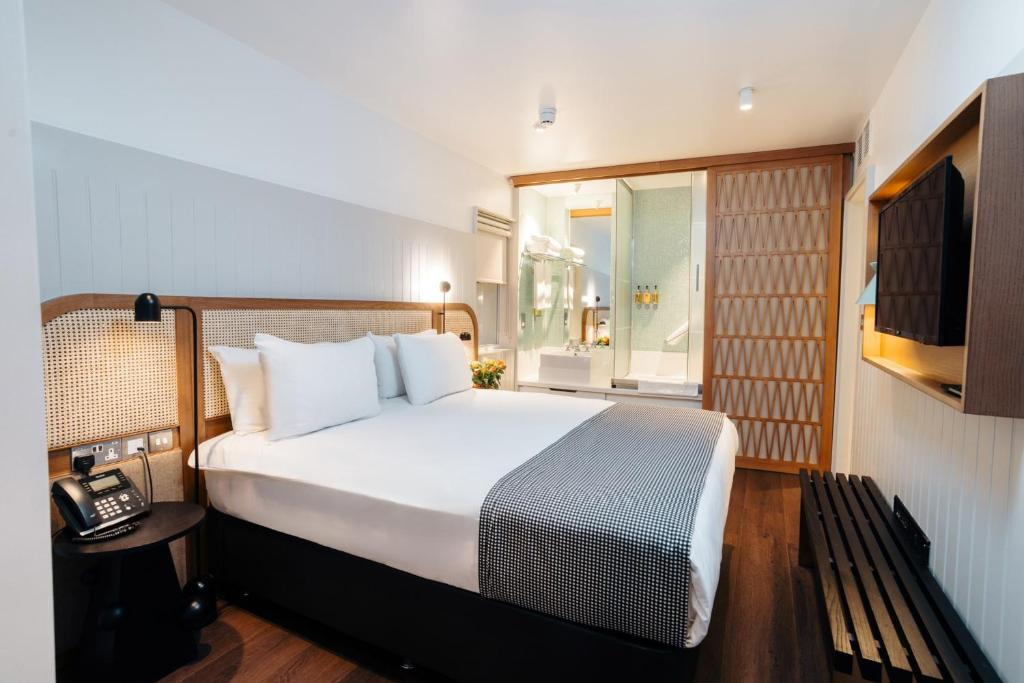 
Double Room - No View
