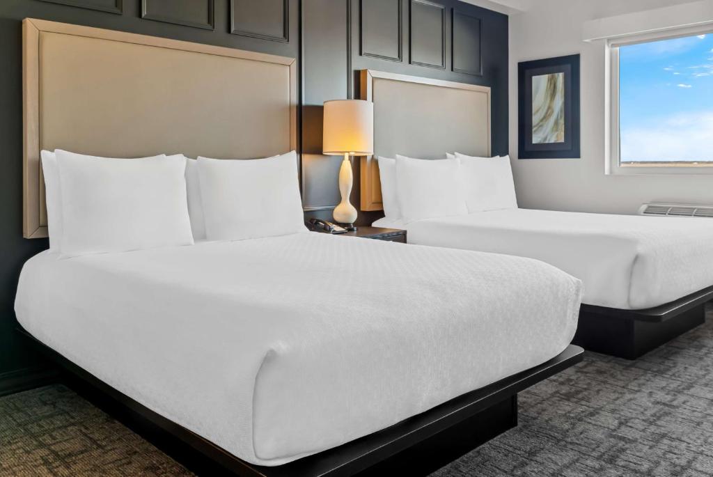 Postel nebo postele na pokoji v ubytování Best Western Plus Winkler