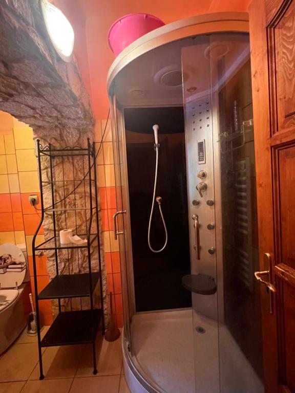 Koupelna v ubytování Bianka Hostel & Car Rent Budapest