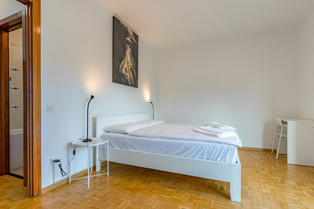 Imperial of Lugano 4 with a lake view behind the station and 10 min from the lake - Resim 19