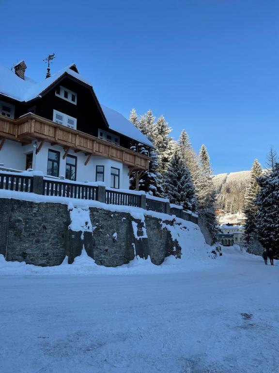 Το Apartmánový dům Jánský sen τον χειμώνα