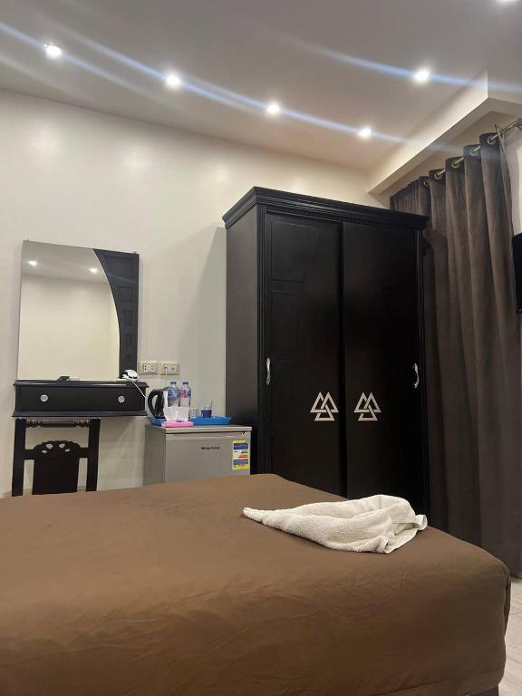 Kuchyň nebo kuchyňský kout v ubytování City pyramids inn