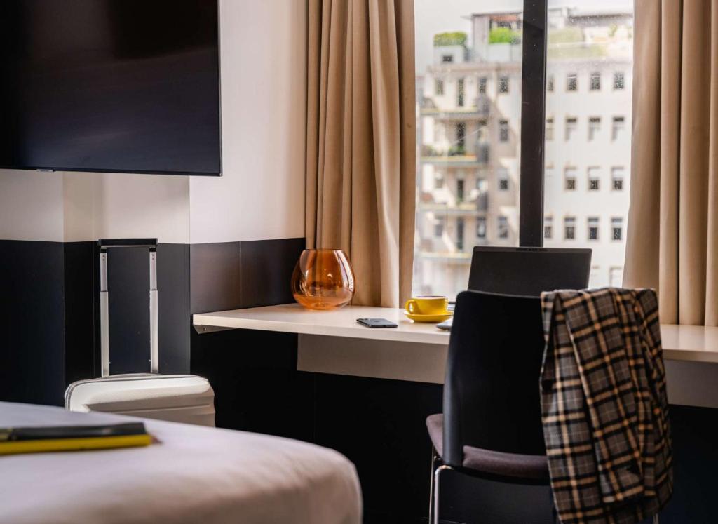 Atura Wellington - Superior Queen Room
