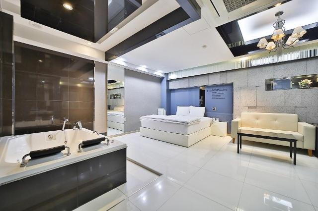 Φωτογραφία από το άλμπουμ του Gumi Indong Hotel LEE σε Gumi
