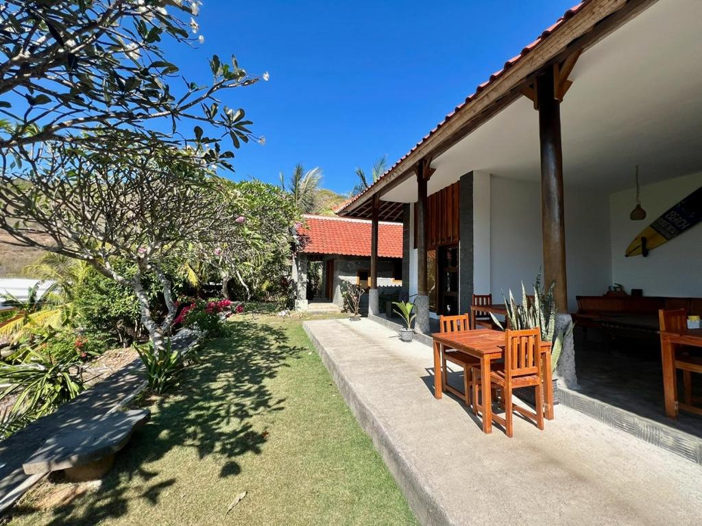 Zahrada ubytování Are Guling Beach Bungalows