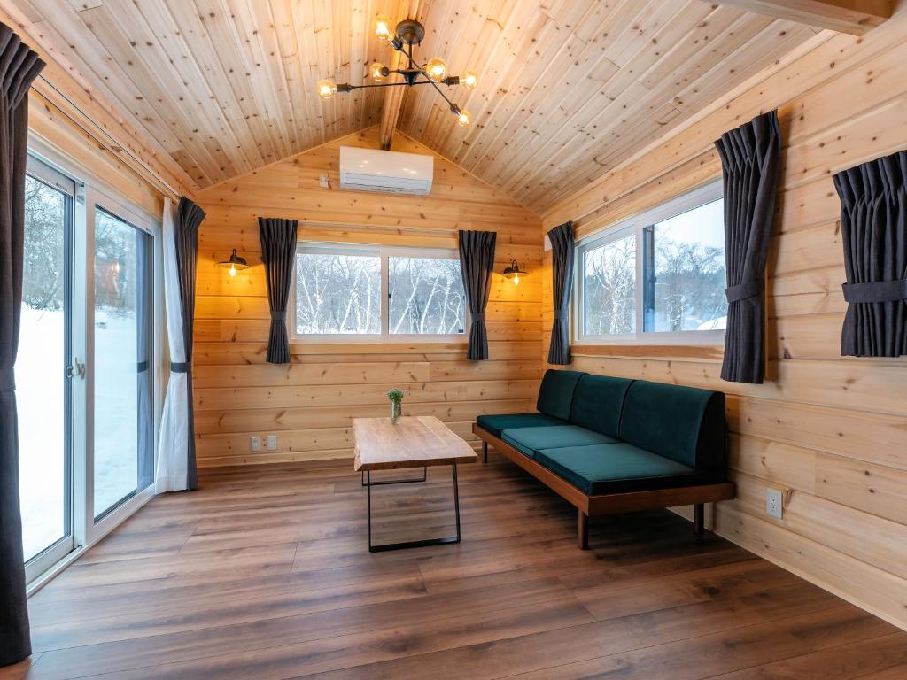 Posezení v ubytování Myoko Onsen cottage Ajisai