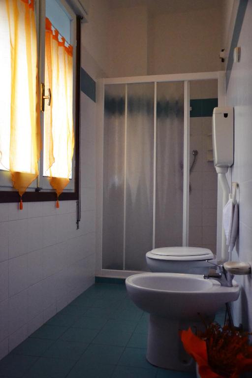 Koupelna v ubytování Hotel Rex