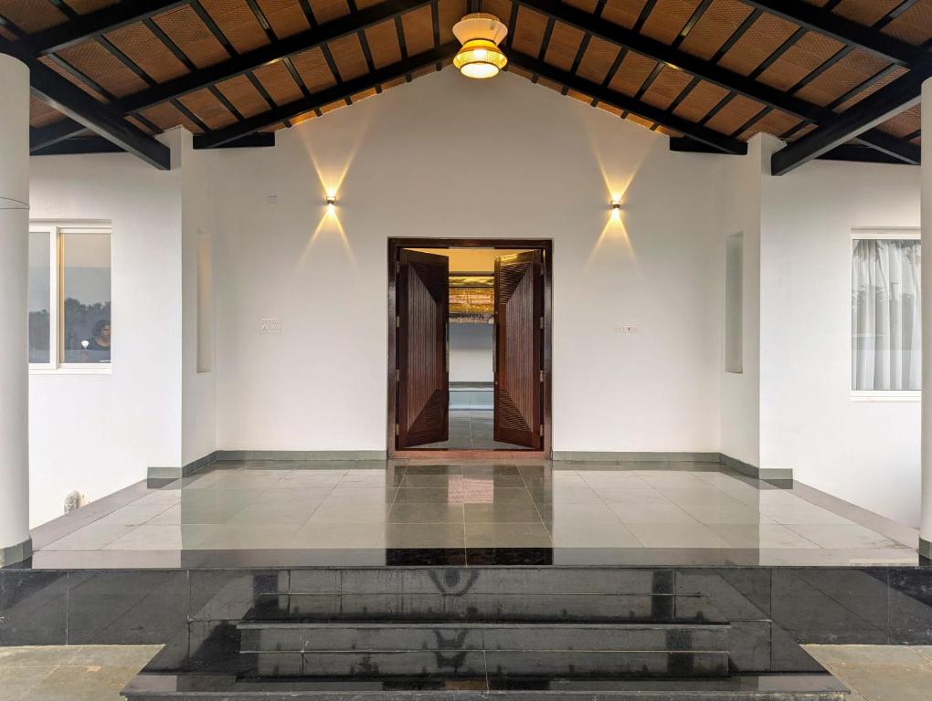 Fotografie z fotogalerie ubytování Maddirala House by Luxunlock v destinaci Drākshārāma