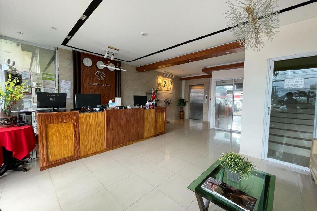 Vstupní hala nebo recepce v ubytování Diamond Spring Hotel Angeles