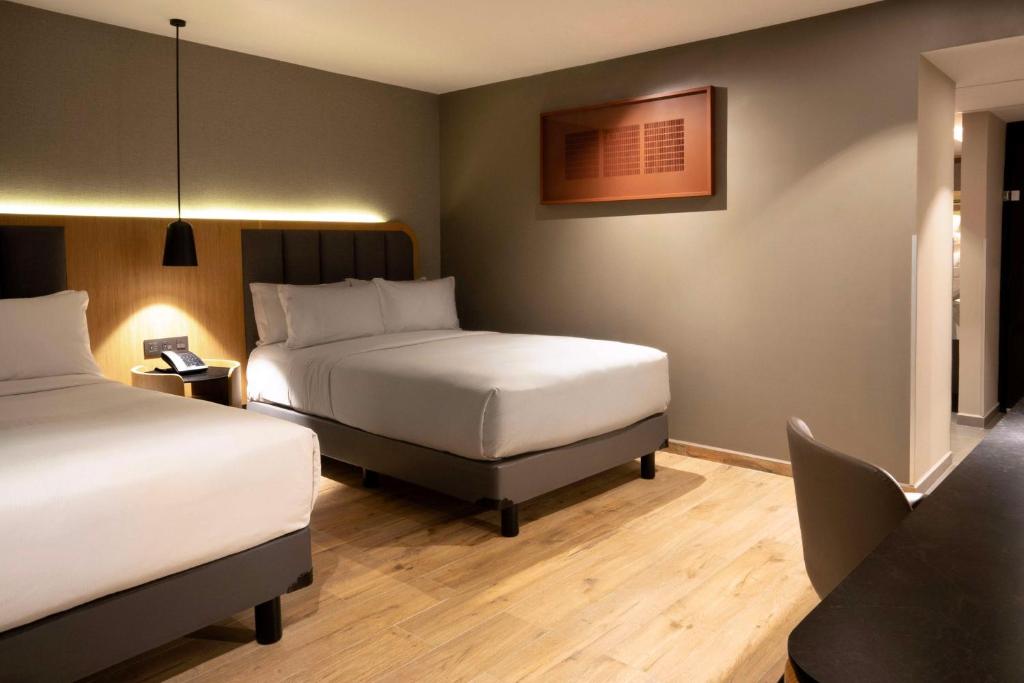 Hilton Mexico City Airport - Habitación Doble De Lujo Con Dos Camas Dobles
