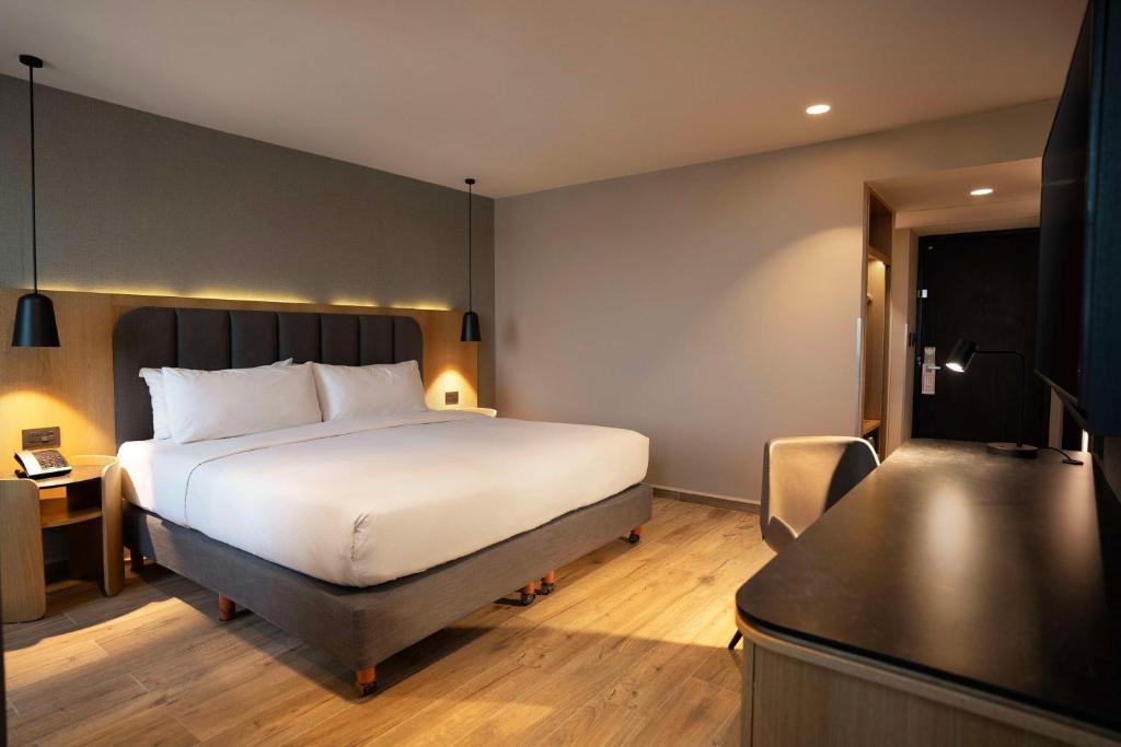 Hilton Mexico City Airport - Cuarto King