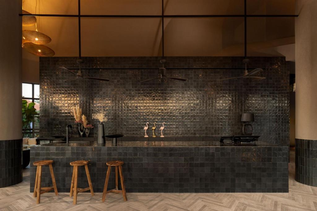 Hol lub bar w obiekcie Kouros Exclusive Hotel & Suites - Adults Only