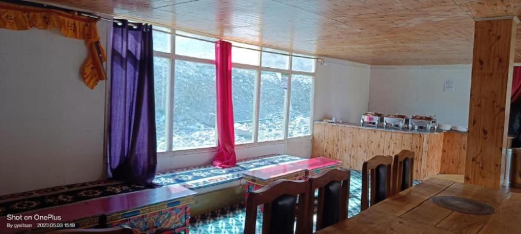 Fotografie z fotogalerie ubytování The Ladakh Cottage Pangong, Lake View v destinaci Kakstet