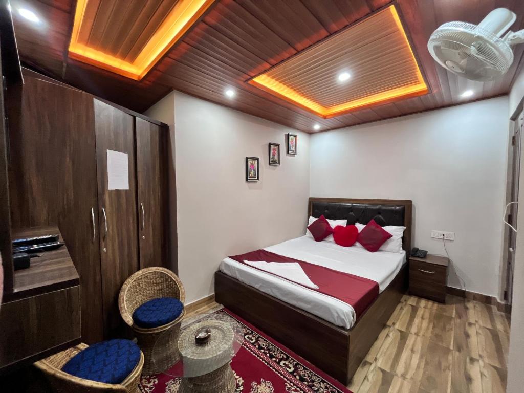 Traditional Hotel & Restaurant !! Kurseong !! Best Hotel in Kurseong - Habitación De Lujo