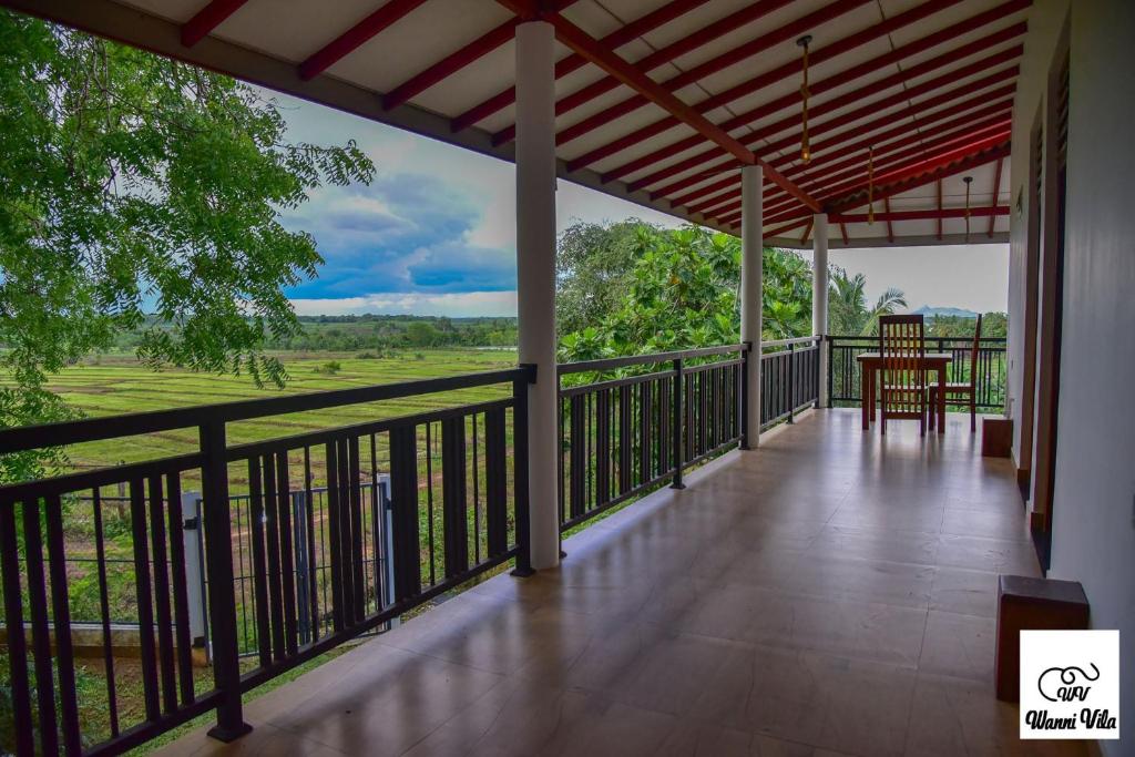 Balkón nebo terasa v ubytování Wanni Villa Resort & Safari