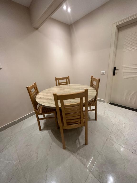 Φωτογραφία από το άλμπουμ του شقه بالمهندسين تشطيب الترا سوبر لوكس στο Κάιρο