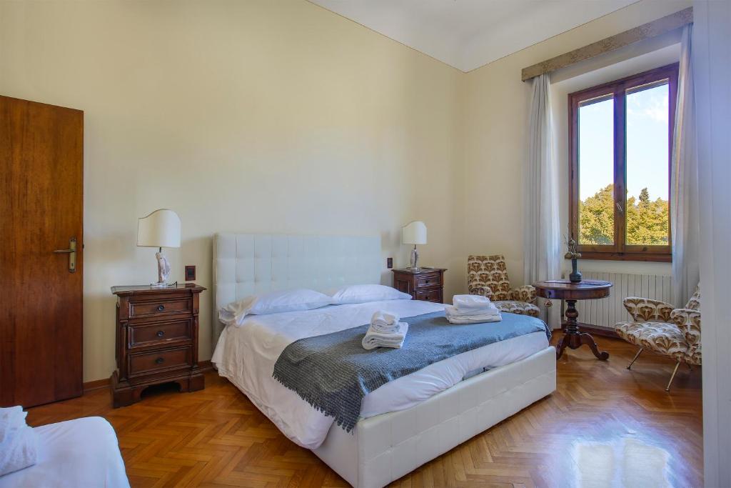 Oltrarno Tasso Apartment in Florence