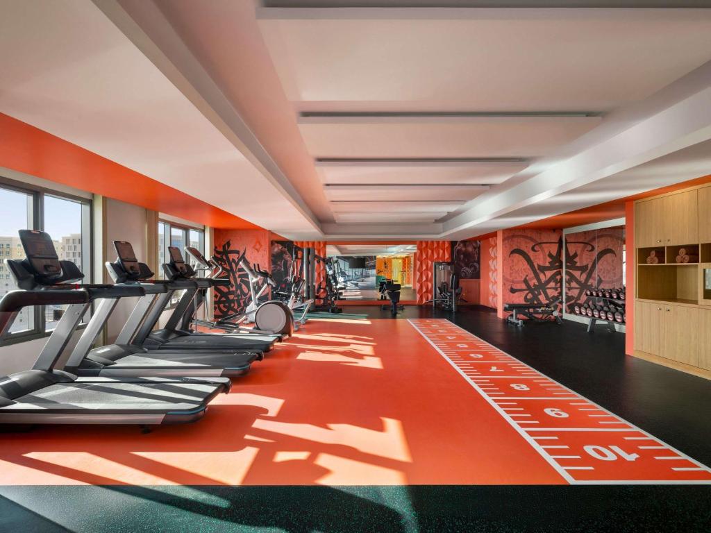 Fitness centrum a/nebo fitness zařízení v ubytování Mercure Muscat