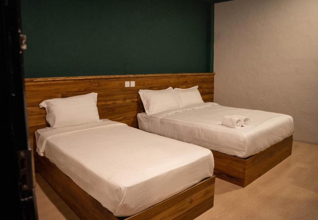 Postel nebo postele na pokoji v ubytování Room V Jalan Sultanah By SECOM