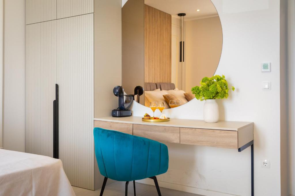 Postel nebo postele na pokoji v ubytování 48 Rooms Split