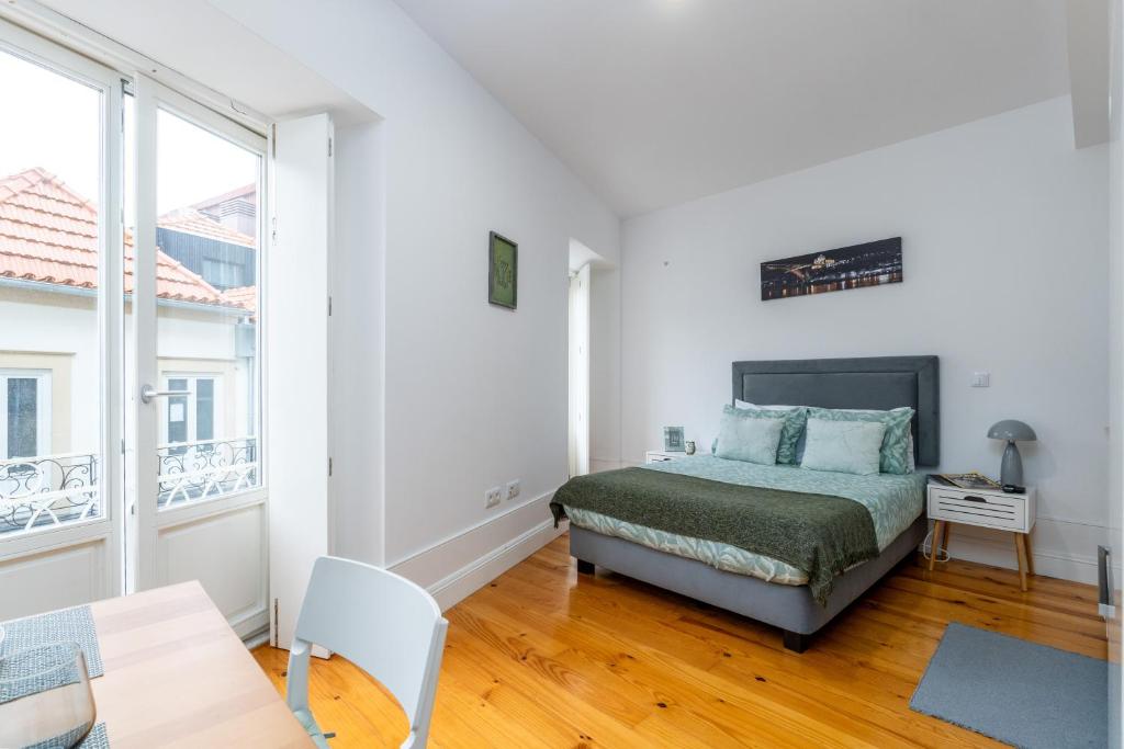 A Window to Porto - Studio at Clérigos Tower