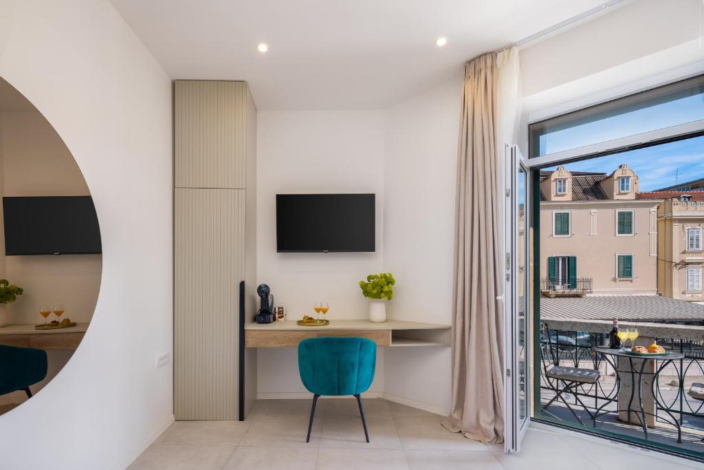 TV a/nebo společenská místnost v ubytování 48 Rooms Split