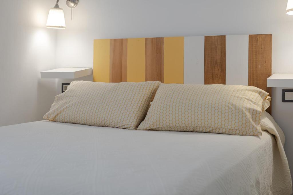 Historic Centre + Rooftop + Parking - 16