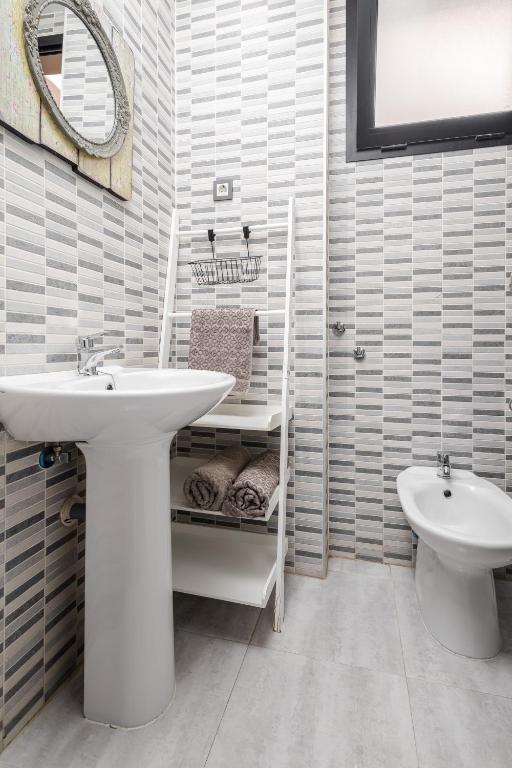 Historic Centre + Rooftop + Parking - 19