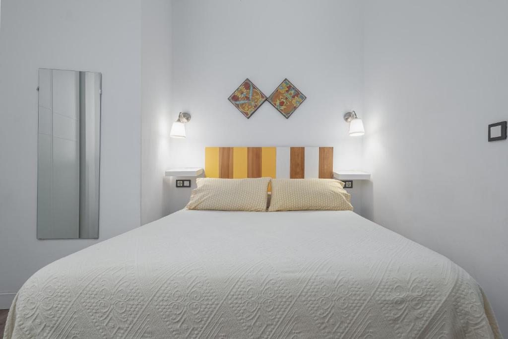 Historic Centre + Rooftop + Parking - 15