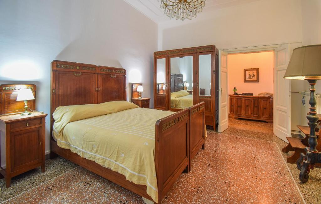 Posteľ alebo postele v izbe v ubytovaní Stunning Apartment In Roma With Wifi