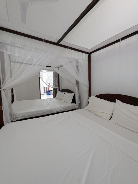 Bliss Apartment Hikkaduwa - 14