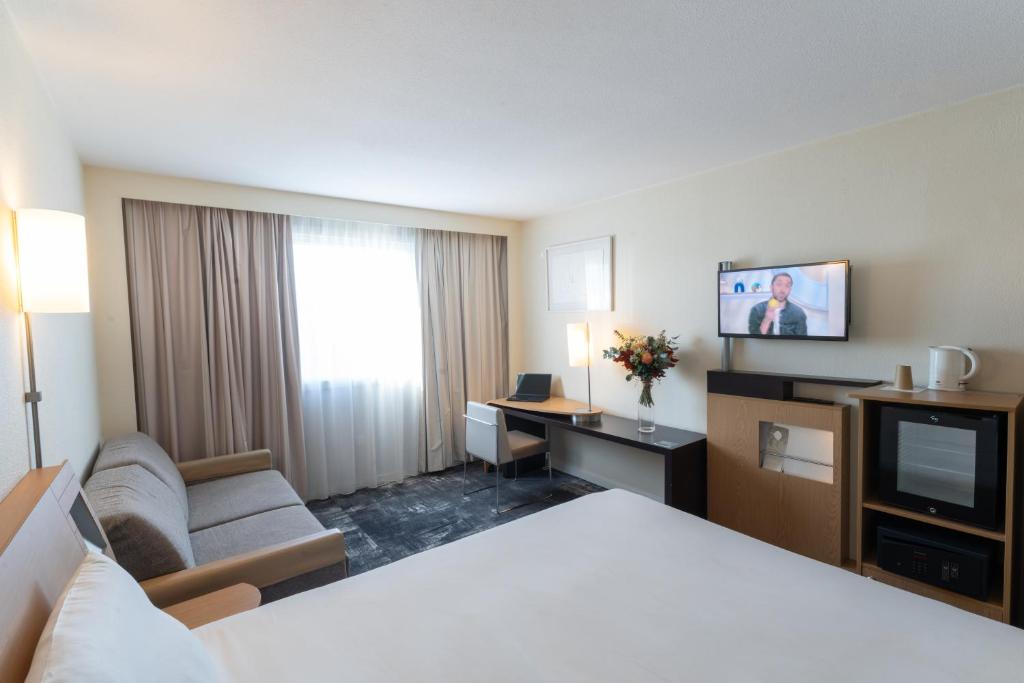 Novotel Nantes Centre Bord de Loire - Superior Room With Sofa Bed