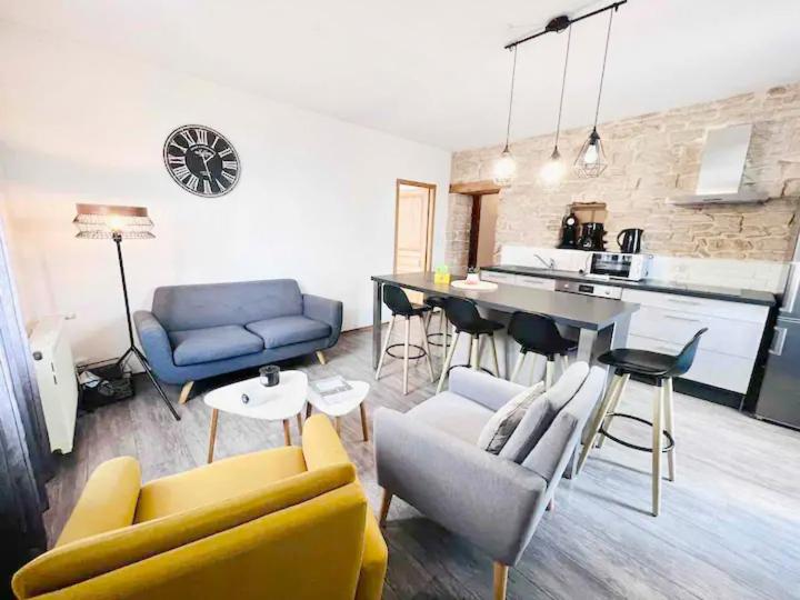 Η κουζίνα ή μικρή κουζίνα στο La Gare: 50m2, 4 Prs, 2 Ch - Proximité cité gastro