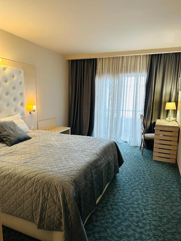 Hotel Plaza - Resim 17