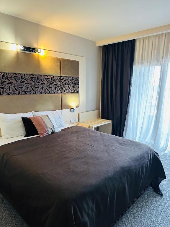 Hotel Plaza - Resim 10