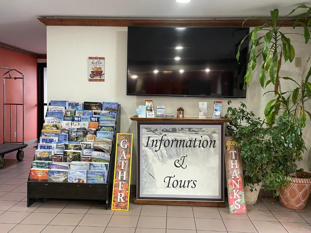 Certifikát, hodnocení, plakát nebo jiný dokument vystavený v ubytování Super 8 by Wyndham Niagara Falls
