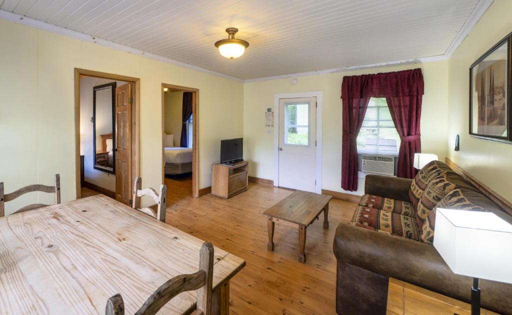The Juliana Resort - Two-Bedroom Apartment