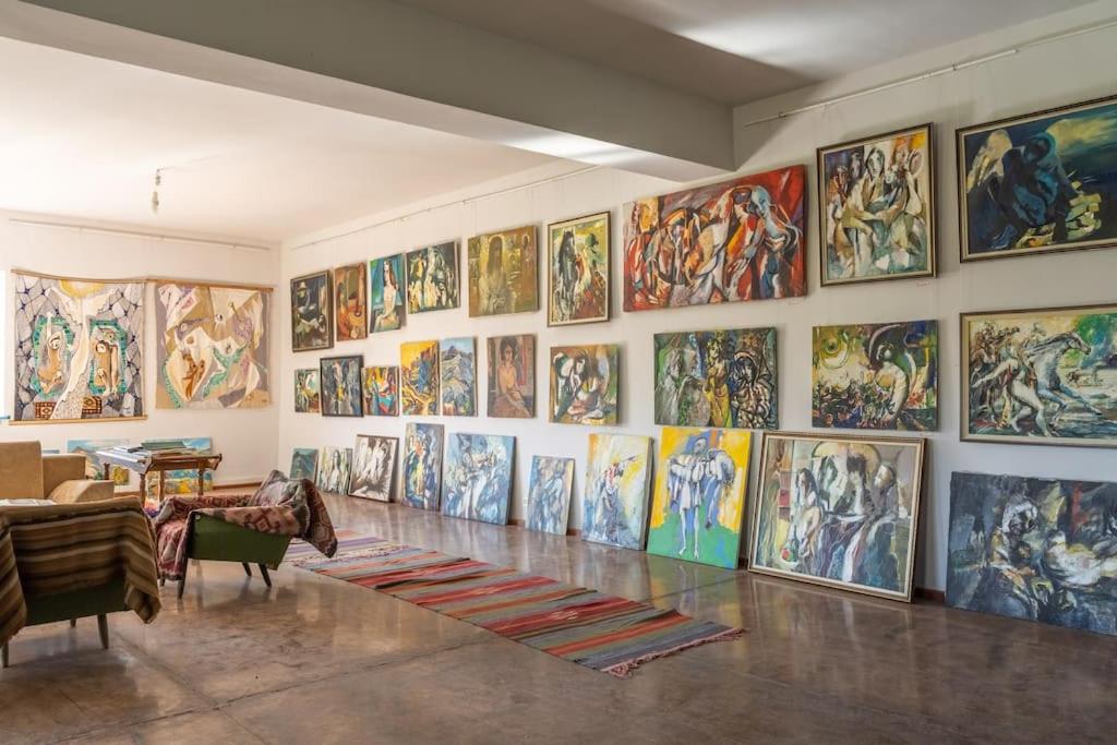 Fotografie z fotogalerie ubytování Guesthouse in the Art space v destinaci Garni