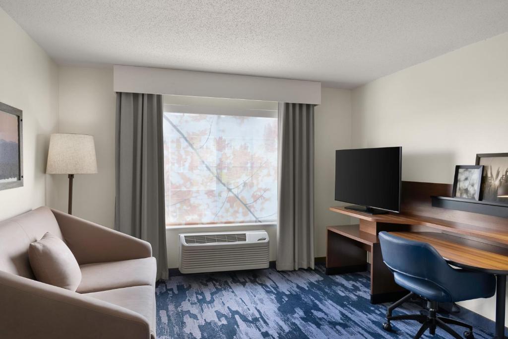 Fairfield Inn & Suites Naperville/Aurora - Suite Ejecutiva