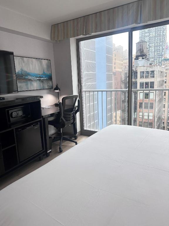 Fairfield Inn & Suites by Marriott New York Manhattan/Chelsea - Superior King Room