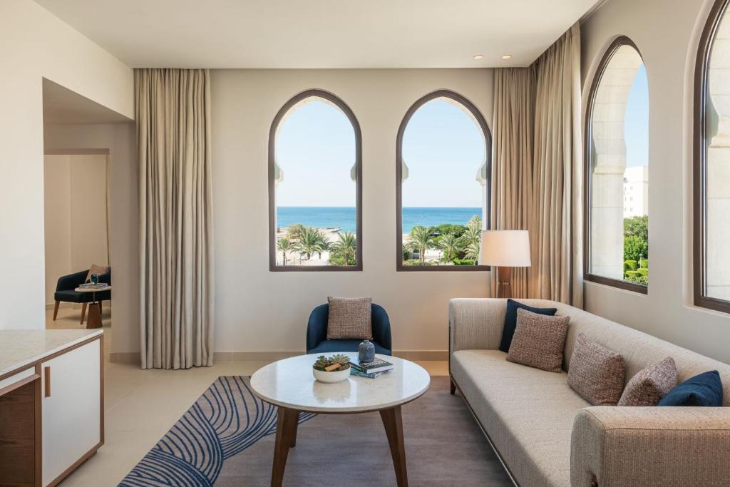 Posezení v ubytování The Westin Saraya Aqaba Resort & Spa