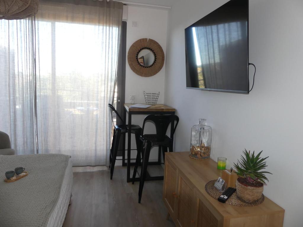 Studio Nuitée en Provence 2 - Resim 27