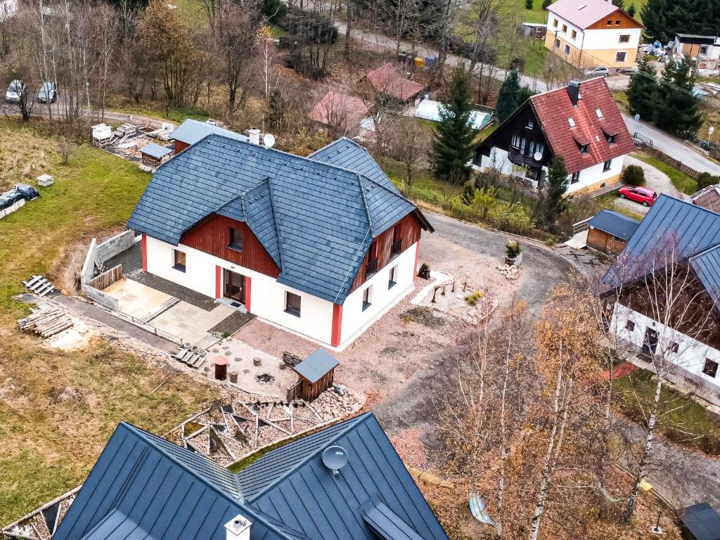 Budova, kde se chata nachází