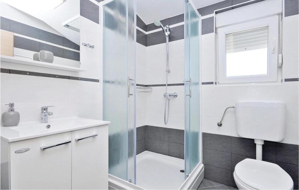 Kúpeľňa v ubytovaní Apartment Bibinje Tezacki Put Iv