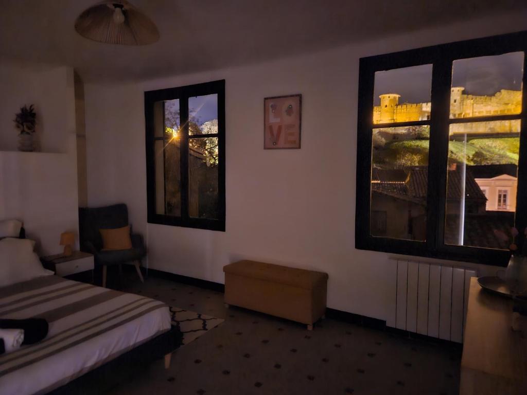 Vue Cité Médiévale Castel View 5