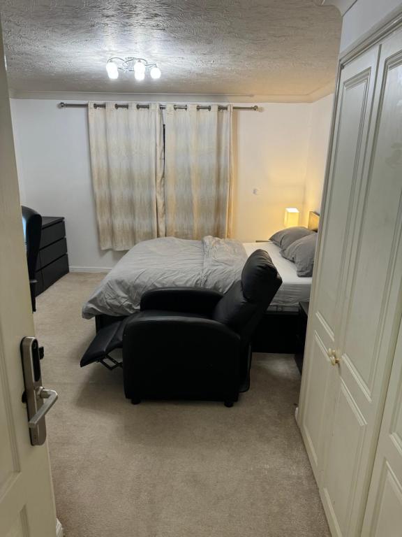 Ένα ή περισσότερα κρεβάτια σε δωμάτιο στο RiverView Pad