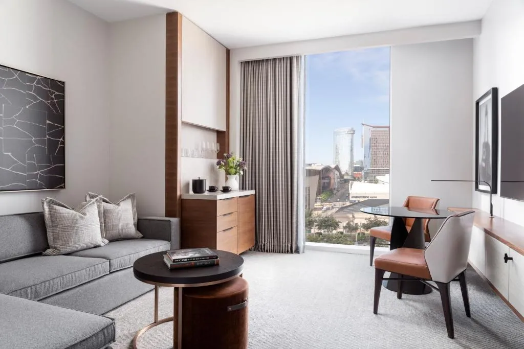 Executive City View Suite King